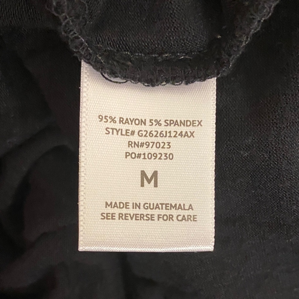 Black Yoga Top Size Med - Picture 6 of 7